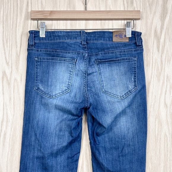 Wild Blue x Sadie Robertson Distressed Legging - Picture 6 of 10